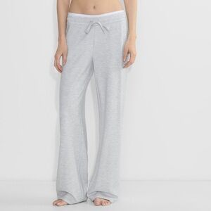 TNA Aritzia wafflex grey wide leg pants with pockets with OG TNA logo size small